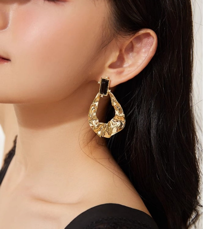 Luxury Crinkled Metal Hoop Earrings